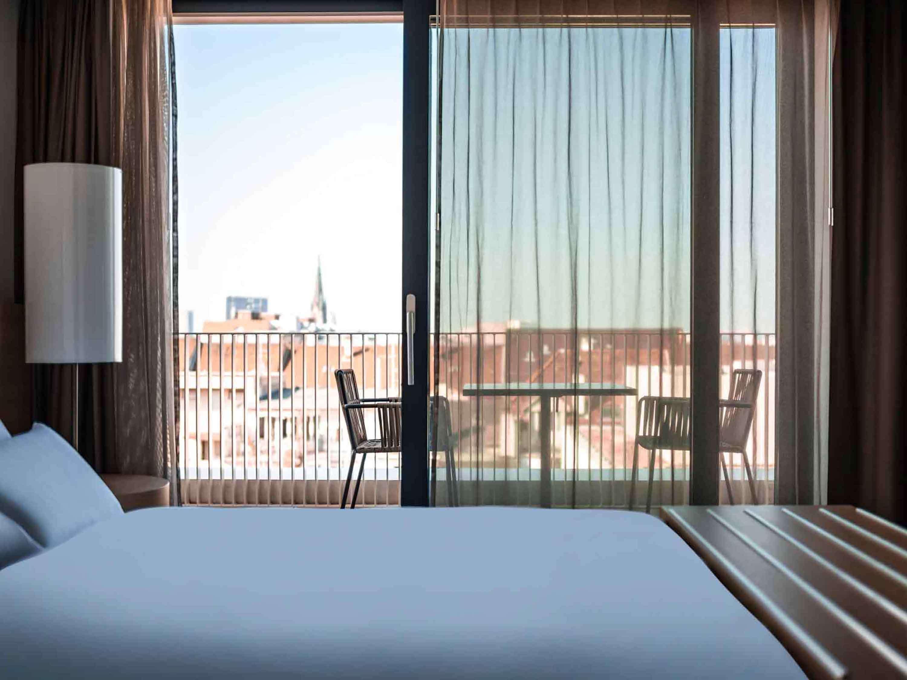 Pullman Basel Europe Hotel Exterior foto
