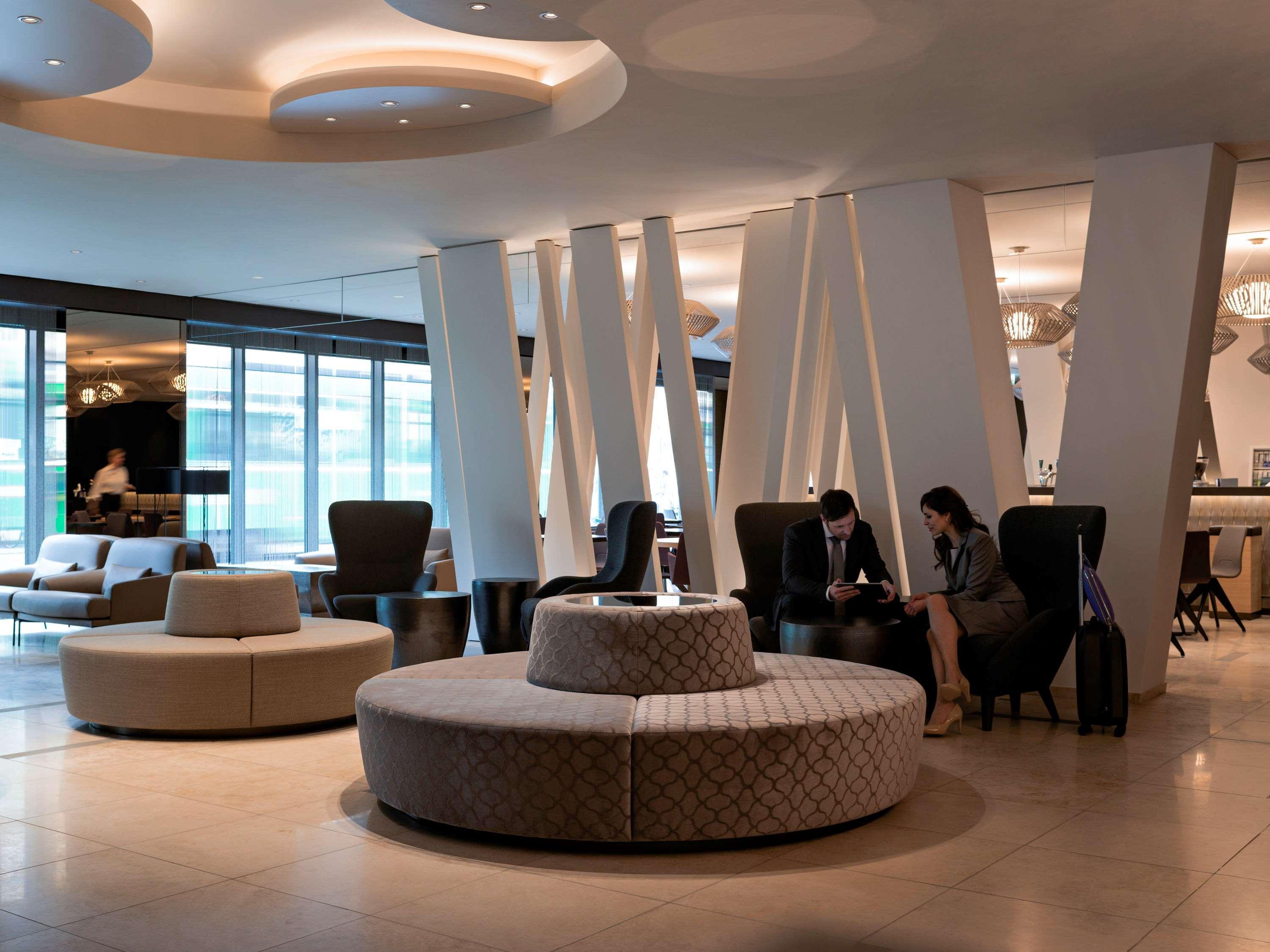 Pullman Basel Europe Hotel Exterior foto